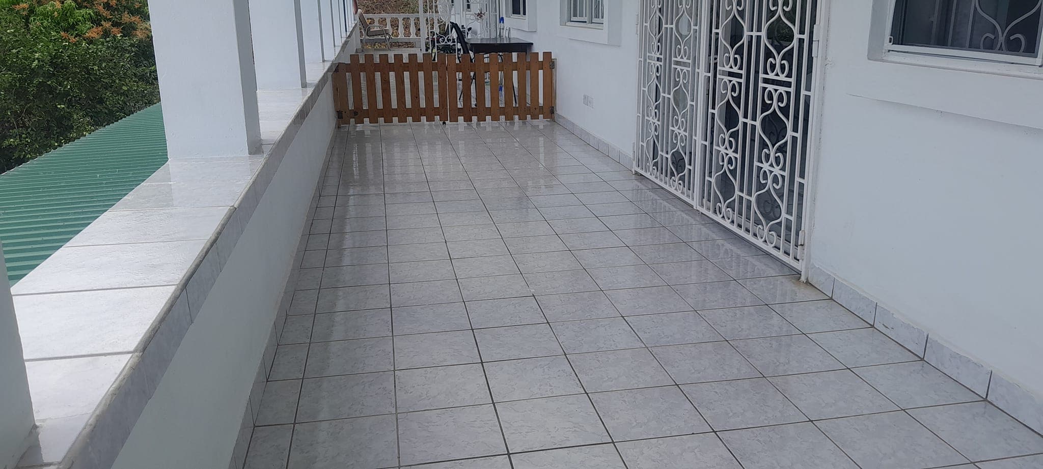 house front gate