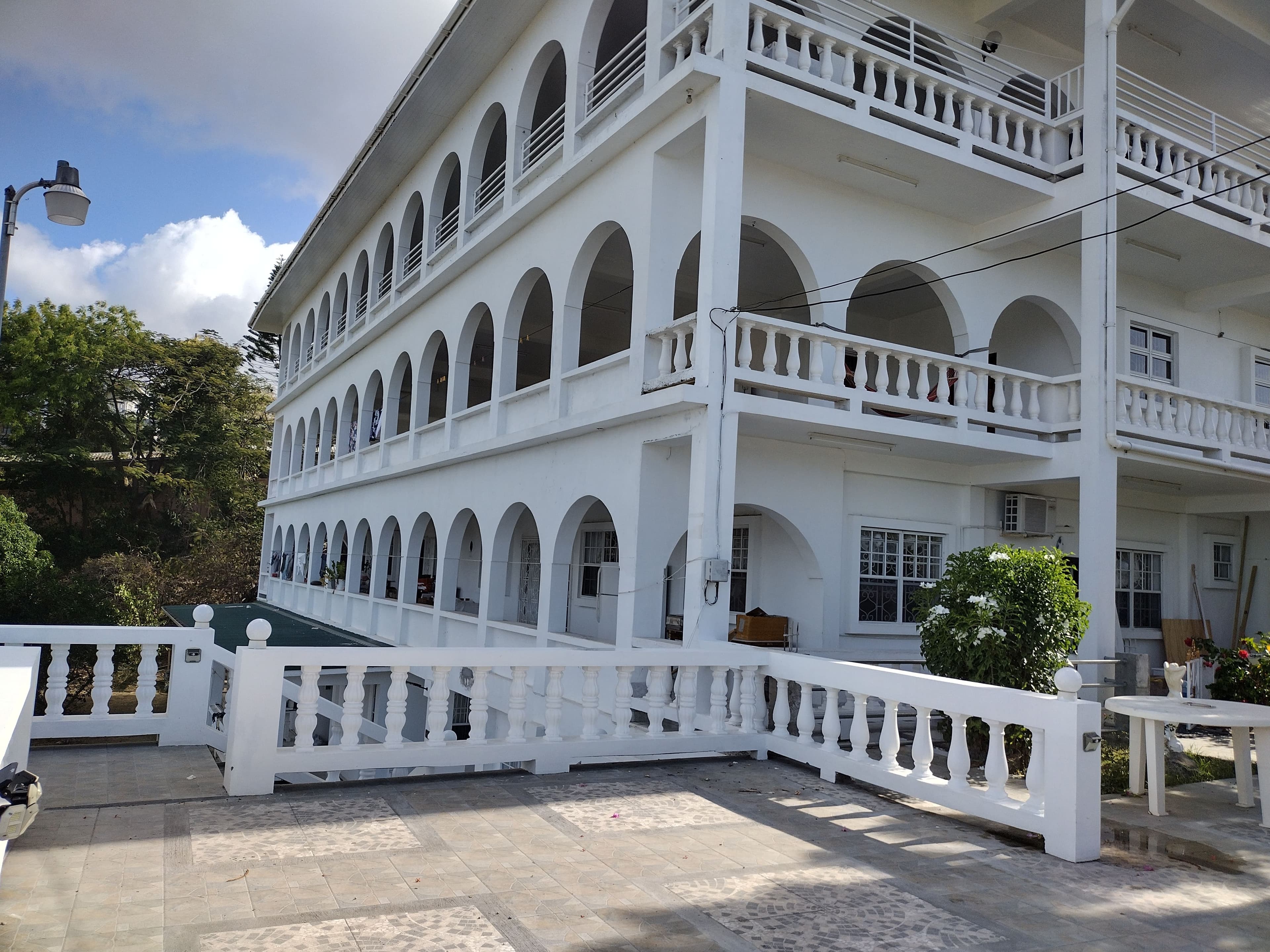 house front gate